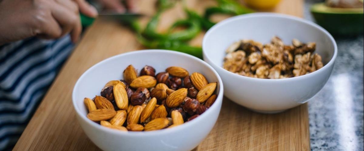 Los nutrientes y los beneficios para tu salud que te aportan estos 6 populares frutos secos