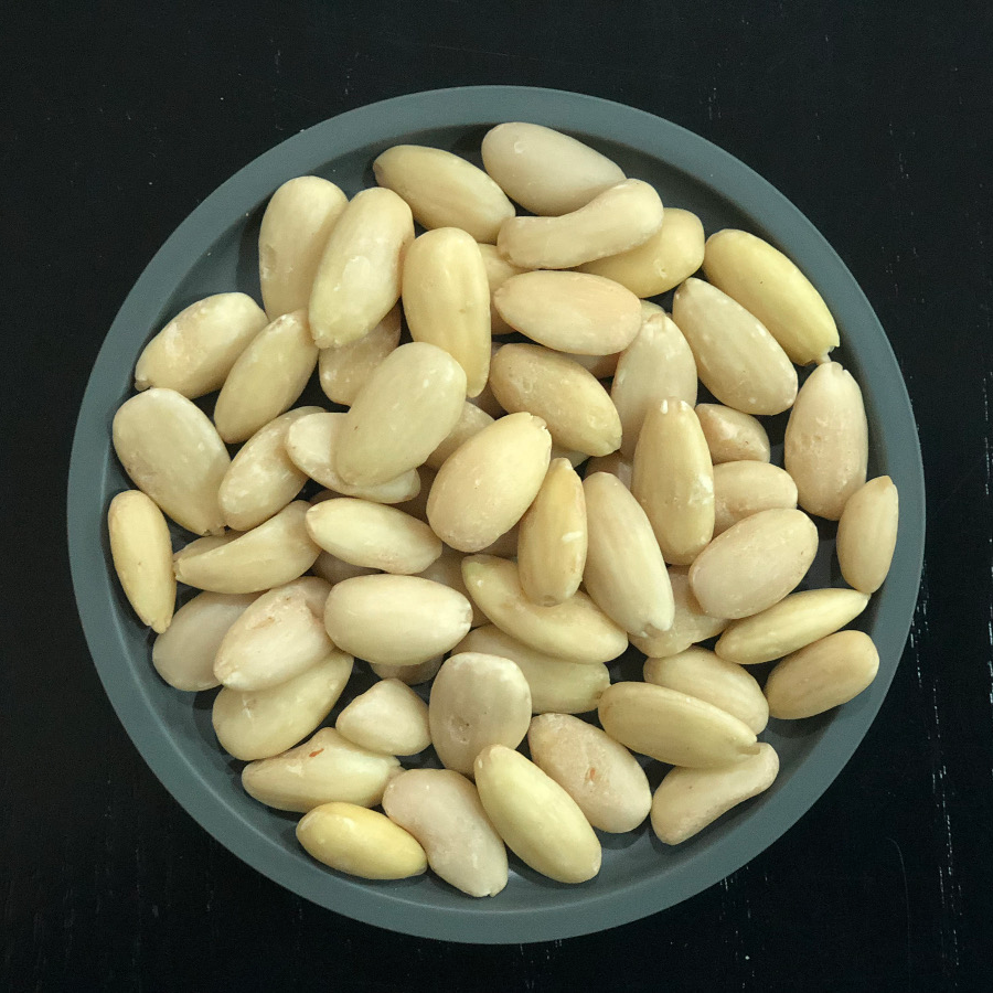 Almendra California repelada
